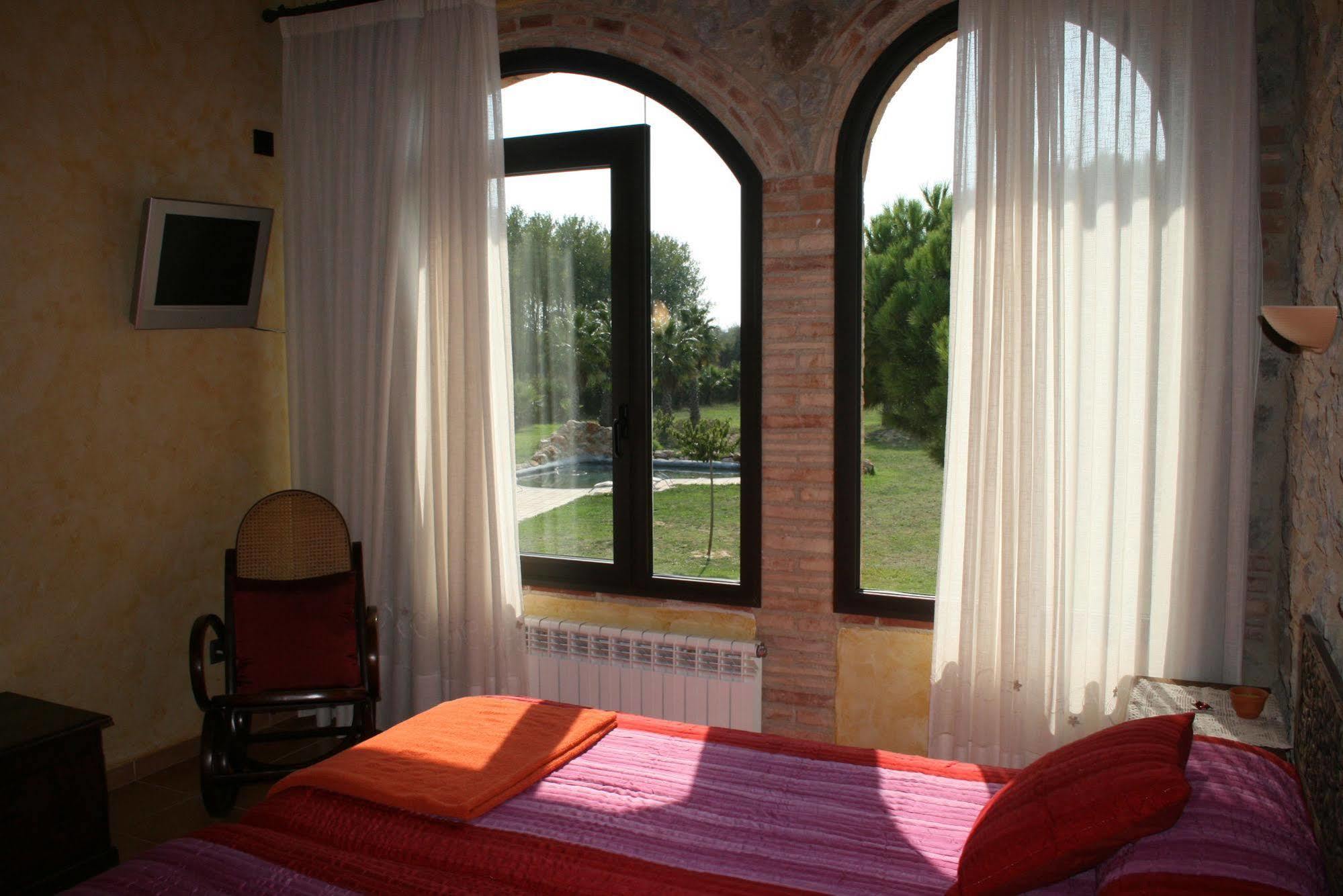 Mas Del Joncar Guest House Sant Pere Pescador Exterior foto